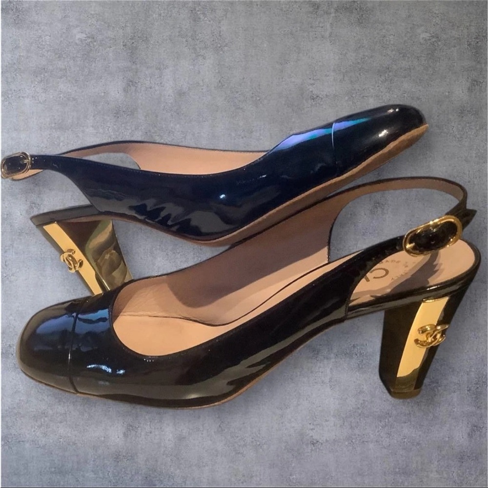 Rare CHANEL Black Patent Leather Slingback Heels Gold Buckle Size 38